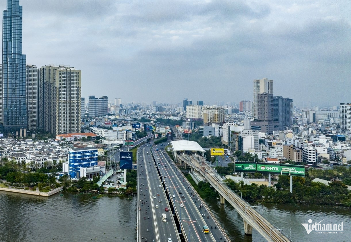 W-trung tam quan 1ss.jpg