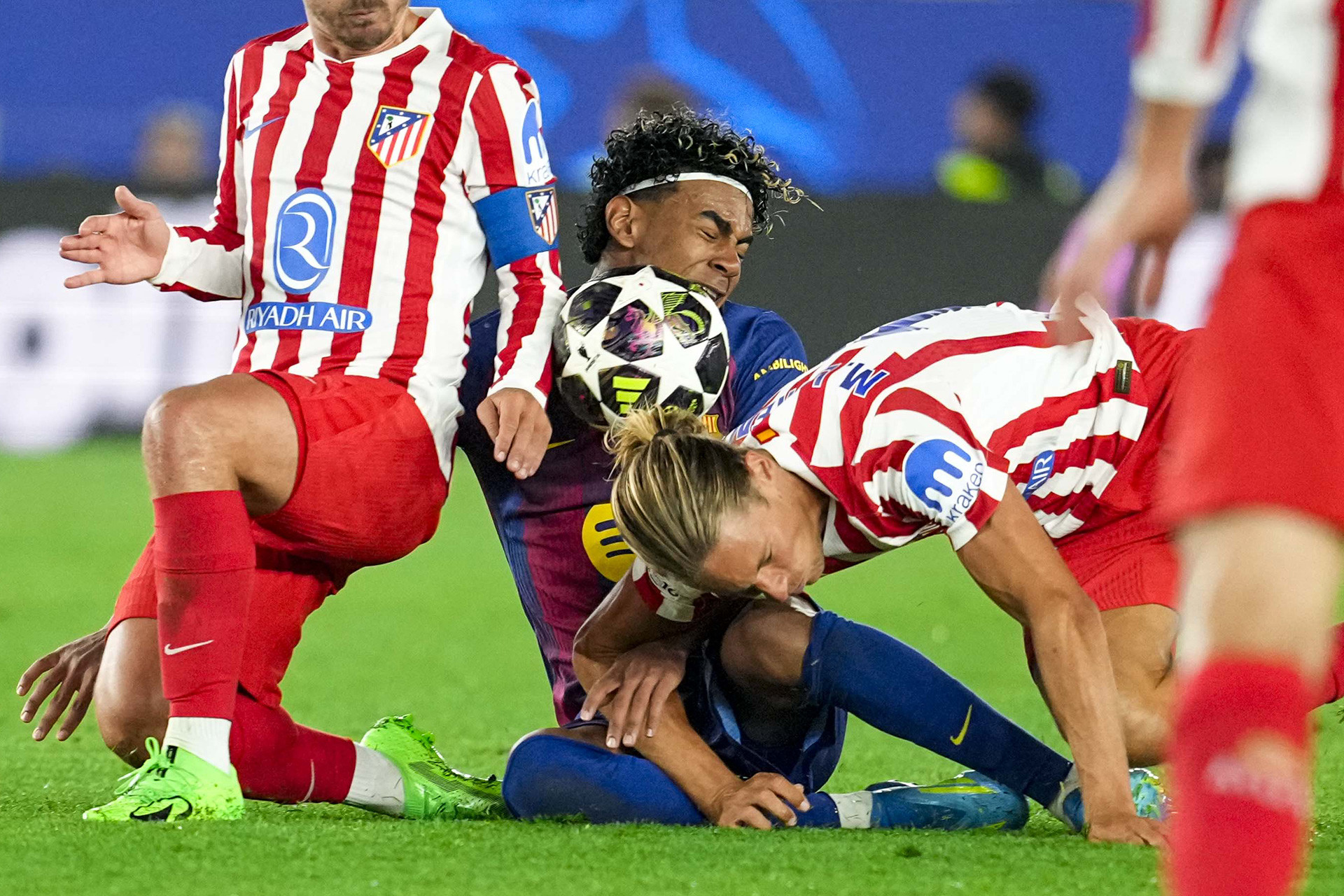 Yamal Atletico Barca.jpg