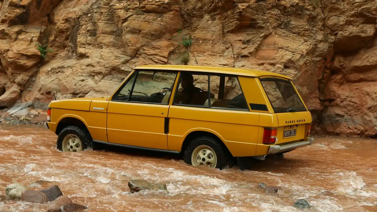 1970 range rover.webp