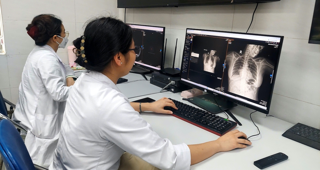 2 phút "cứu nguy" cột sống cho dân văn phòng