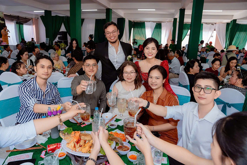 anh đám cưới.jpg