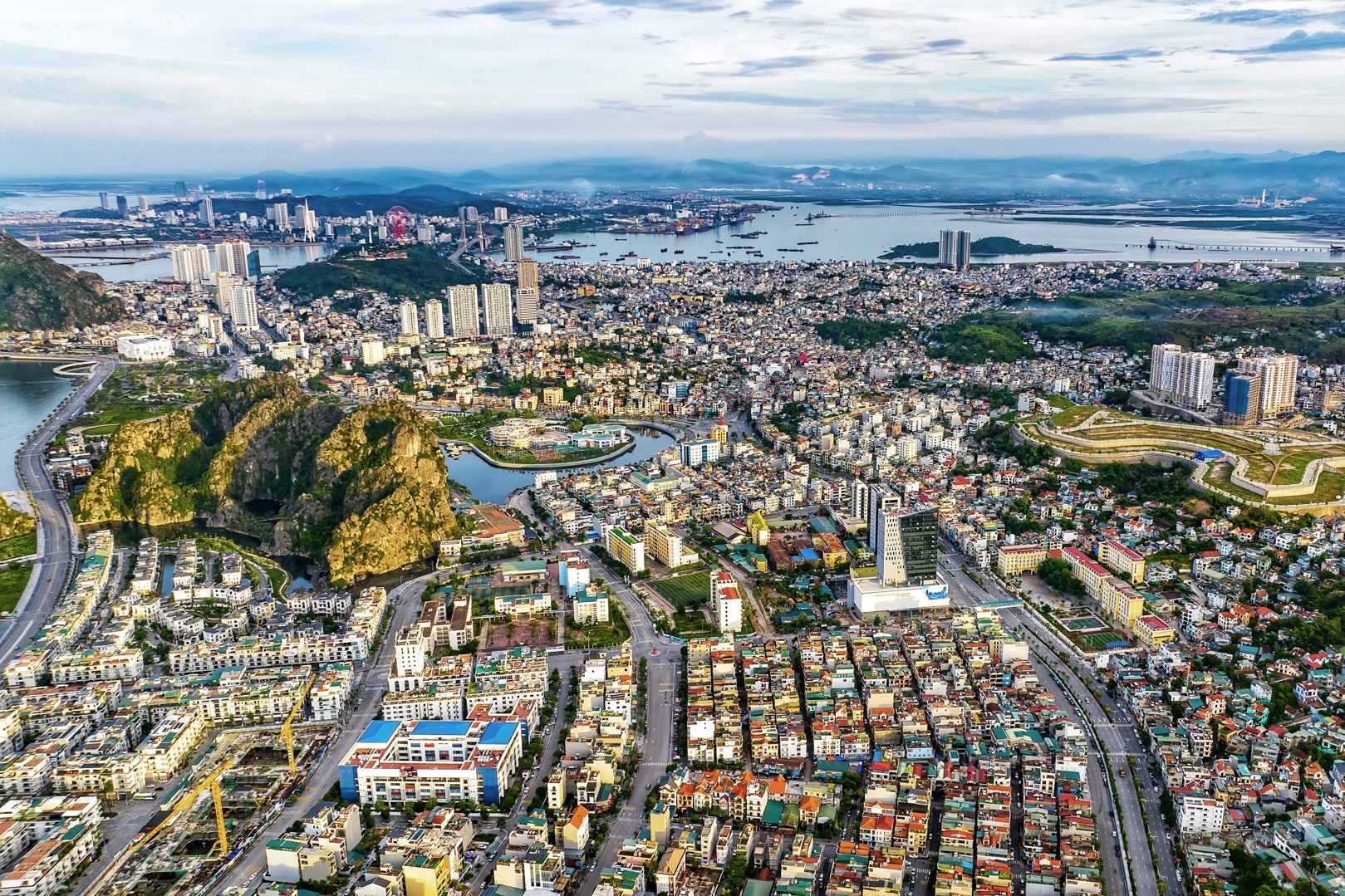 Bộ Chính trị đồng ý chủ trương thành lập thành phố Quảng Ninh