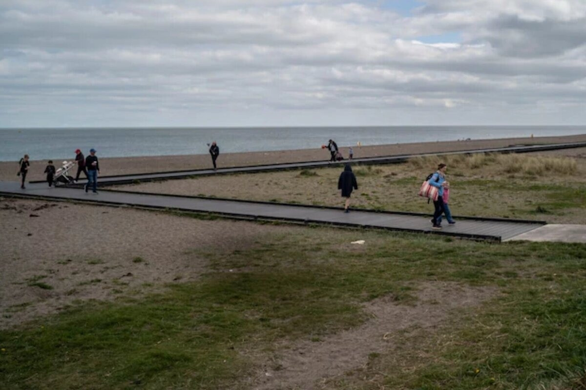 Cả làng đồng lòng bảo vệ tuổi thơ trẻ em, nói không với smartphone