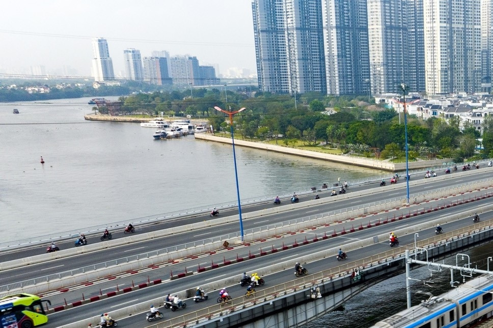 Để giữ vai trò đầu tàu, TP.HCM phải bước ra khỏi những ràng buộc cũ