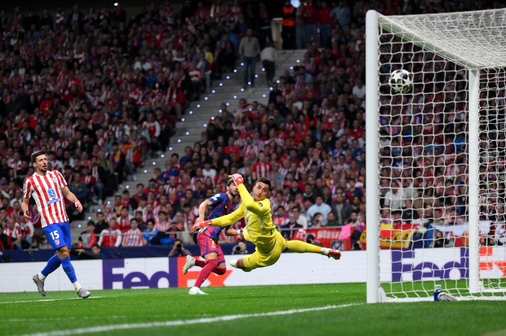 editorial_uefa_com atletico_de_madrid_v_fc_barcelona_ _uefa_champions_league_2025_26_quarter final_second_leg (2).jpg