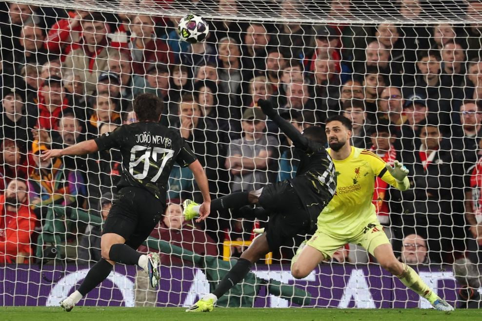 editorial_uefa_com fbl eur c1 liverpool psg.jpg