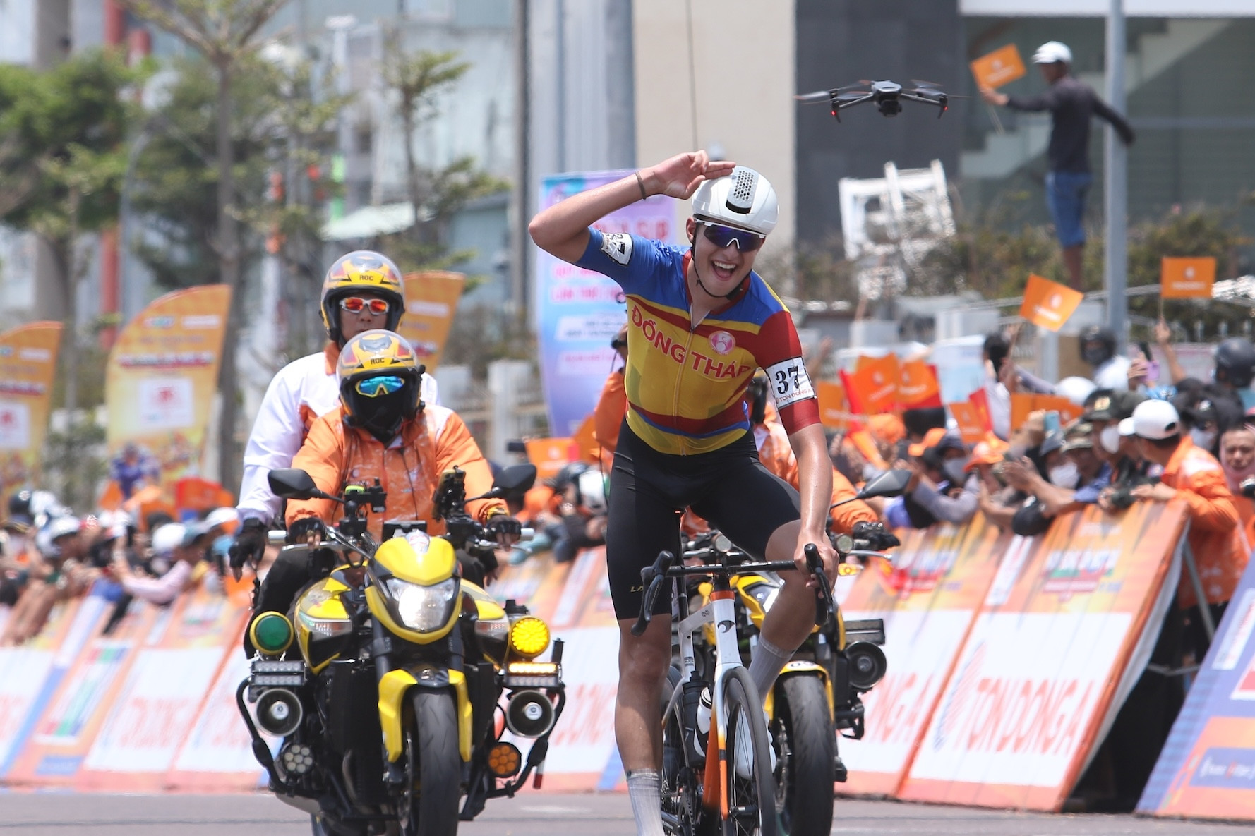  Giải xe đạp Cúp truyền hình TPHCM: Đồng Tháp có chiến thắng đầu tiên 