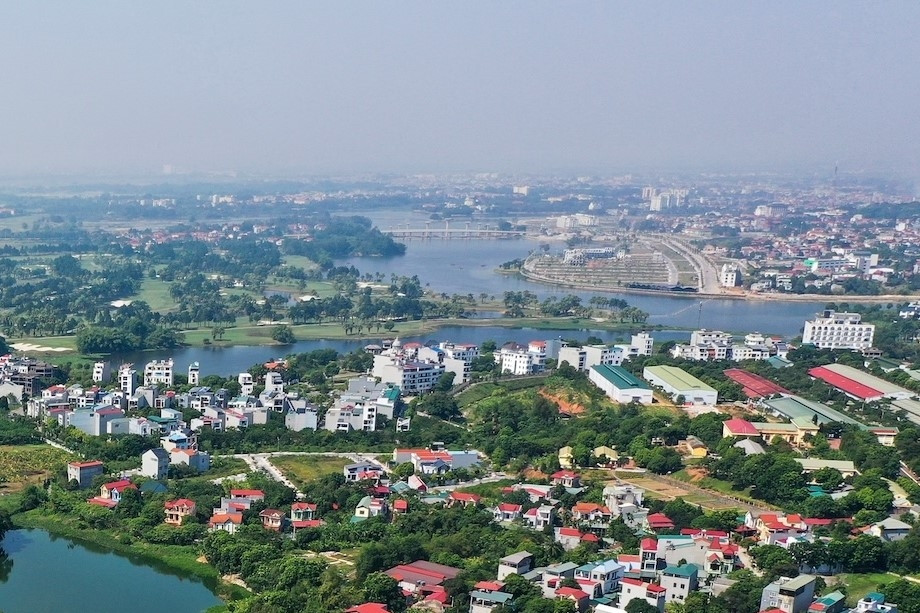 Khi người dân phải ‘mua lại đất của mình’