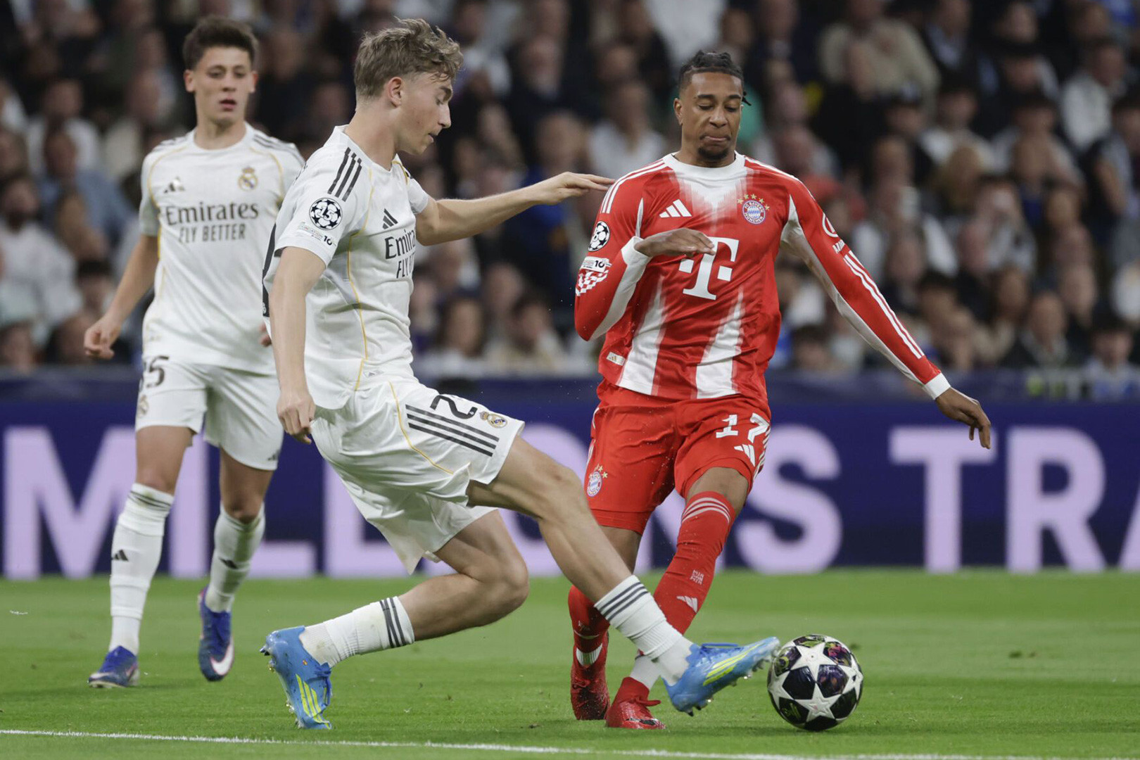 Olise Huijsen Real Madrid Bayern.jpg