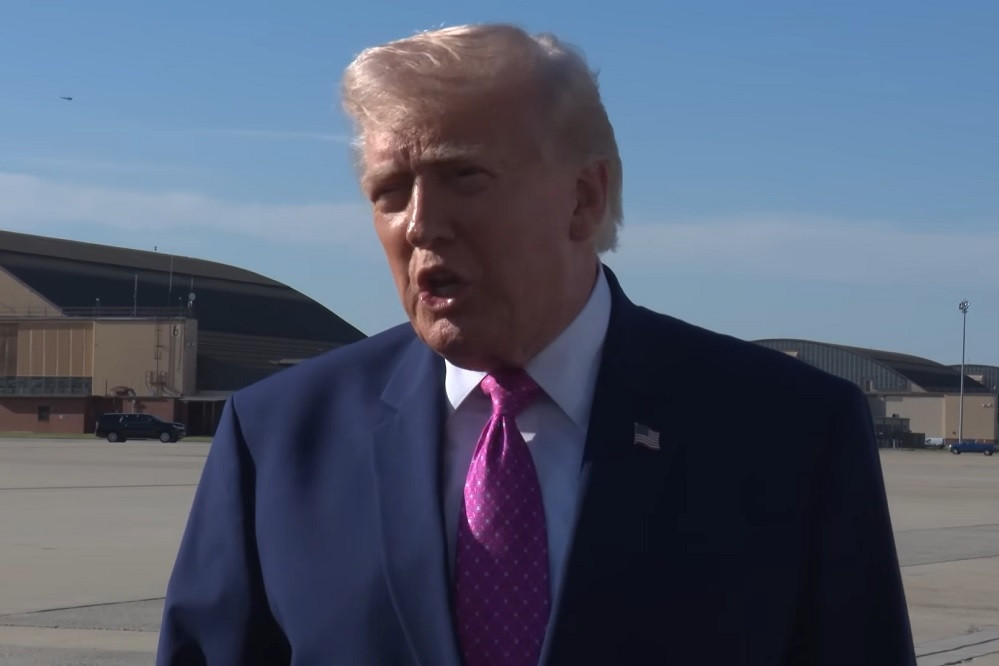 Ông Trump nói đàm phán Mỹ - Iran có thể diễn ra trong ‘2 ngày tới’