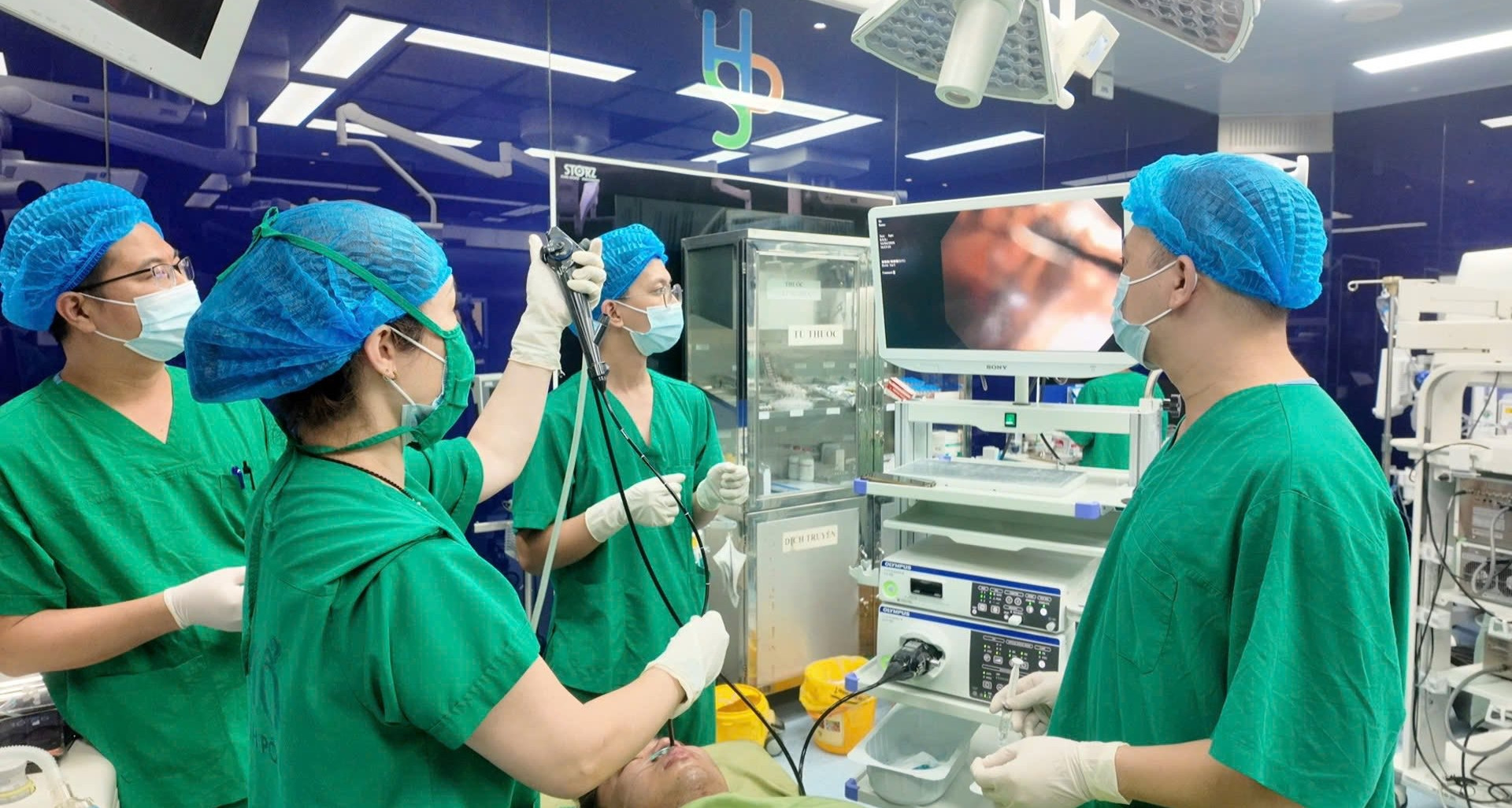 Sức khỏe 4 nạn nhân trong vụ cháy nhà 5 tầng ở Hà Nội