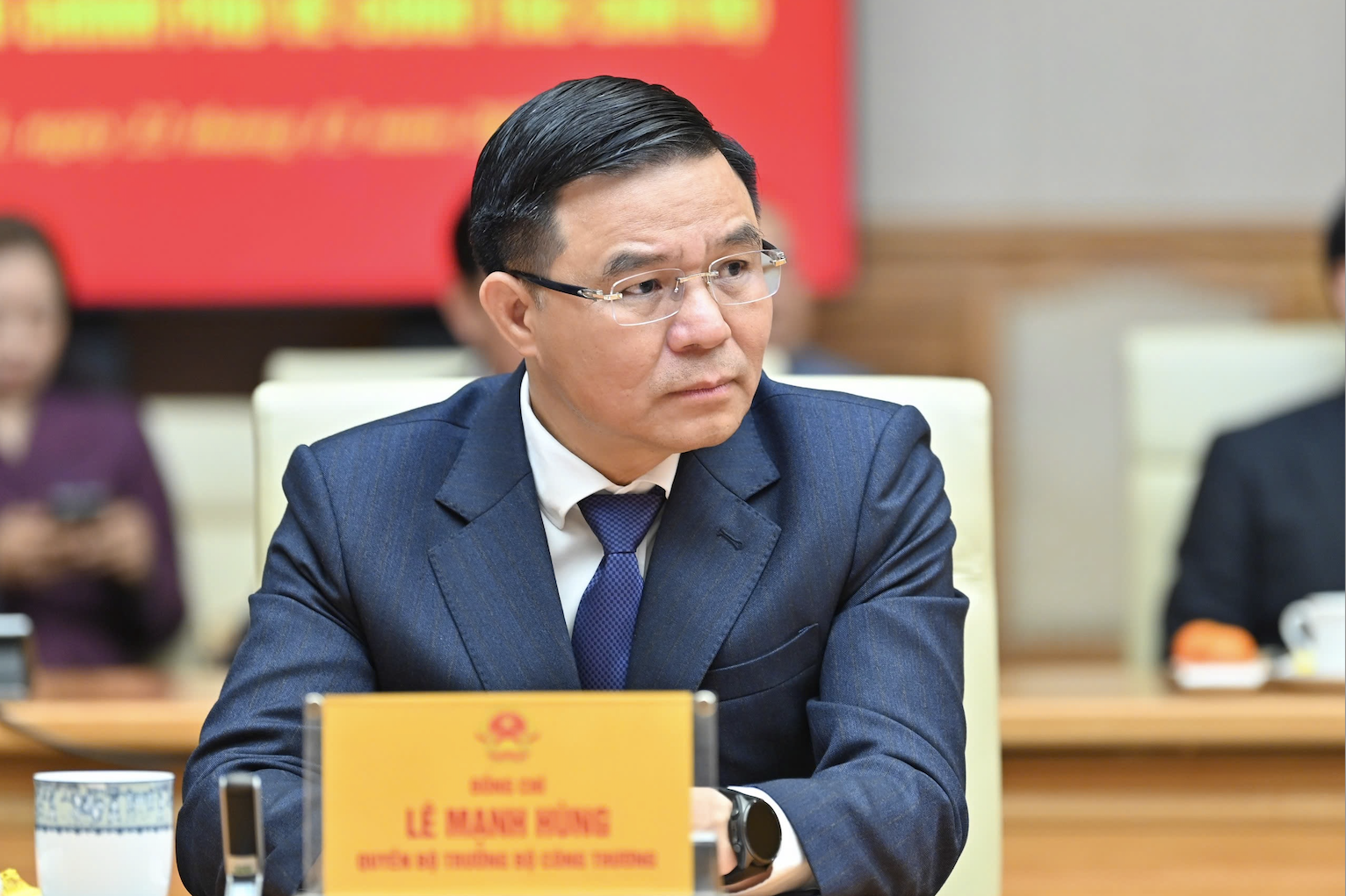 Tân Bộ trưởng Công Thương trước áp lực nguồn cung xăng dầu, xuất khẩu 'đổi chất'