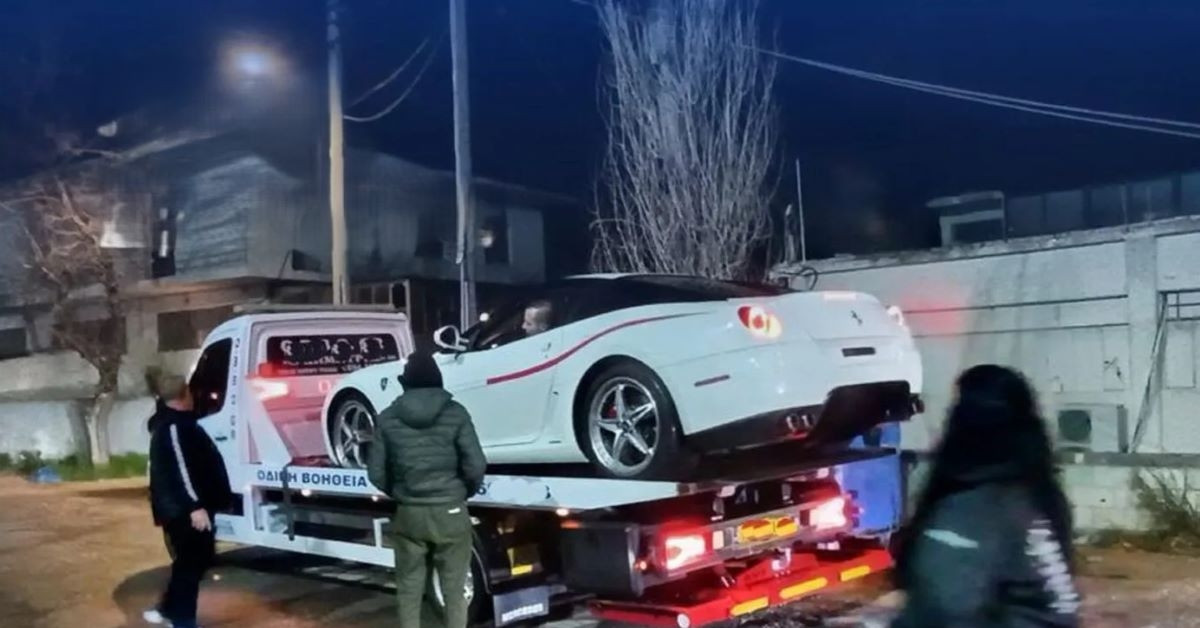 Hàng trăm siêu xe, xe sang bị tịch thu vì lưu hành trái phép, giả số VIN