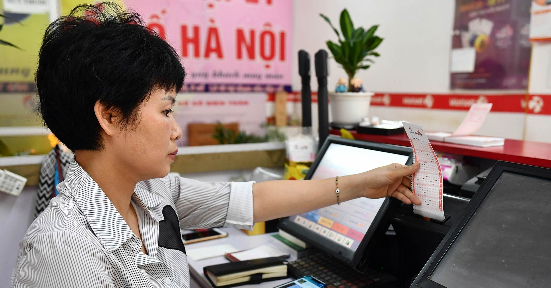 Vietlott lại tìm được 1 vé trúng độc đắc lên tới gần 15 tỷ đồng