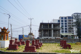 W-a nghĩa trang001.JPG.jpg