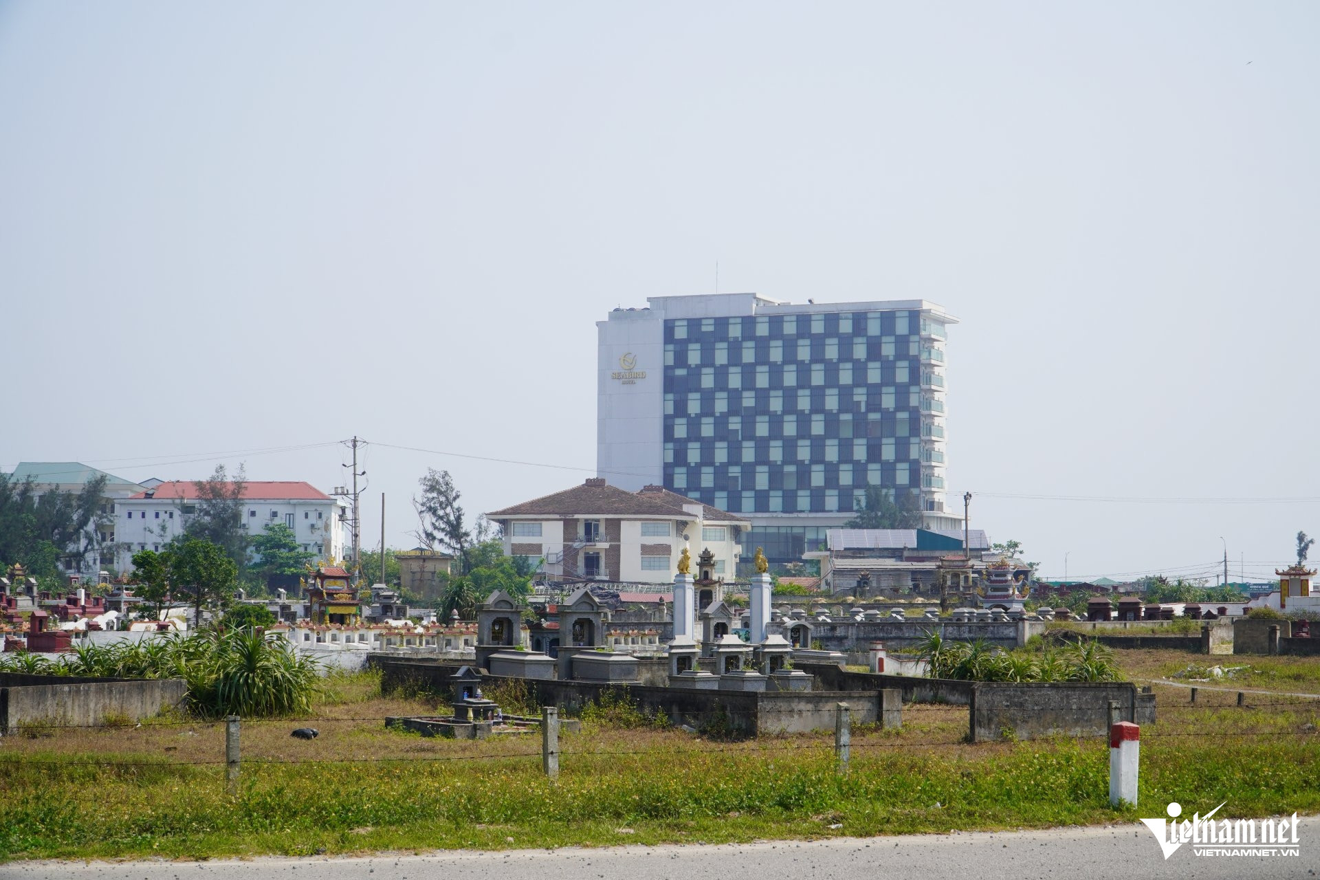 W-a nghĩa trang003.JPG.jpg