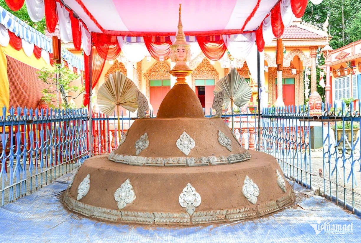 W-chol chnam thmay.jpg