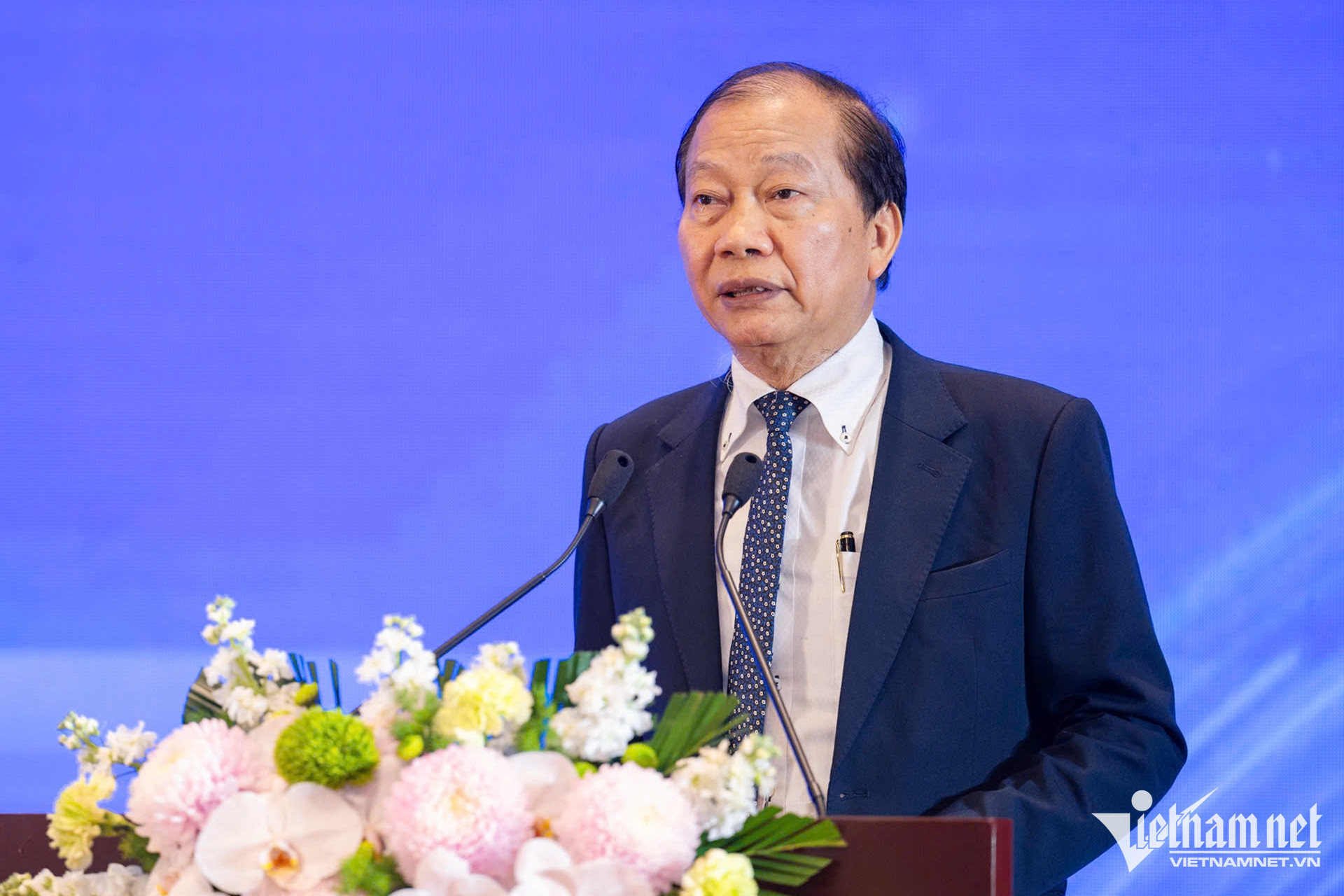 W-ong Hoang Quang Phong VCCI.jpg