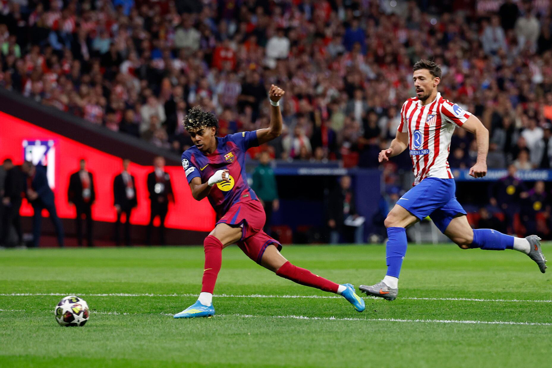 Yamal Atletico Barca.jpg