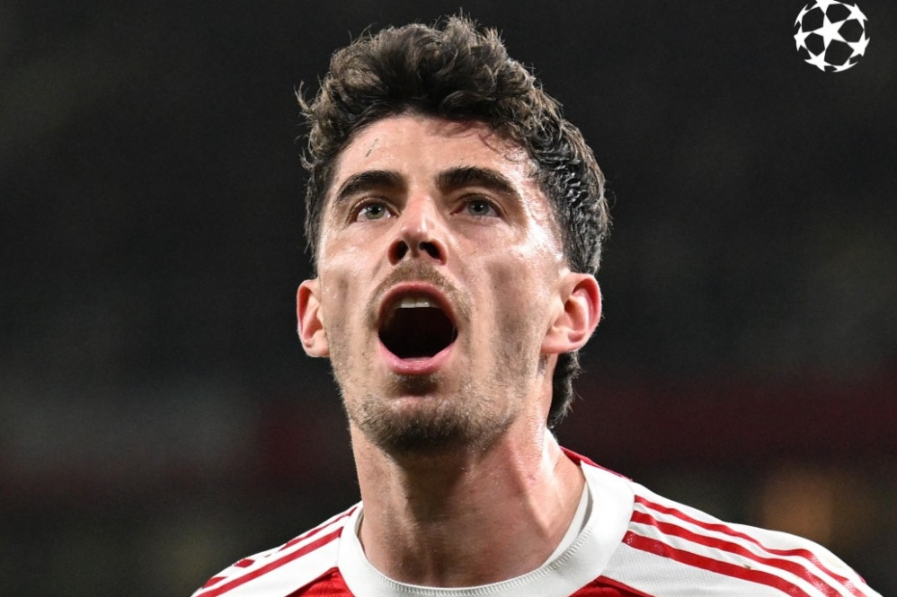 Arsenal giành vé vào bán kết Champions League