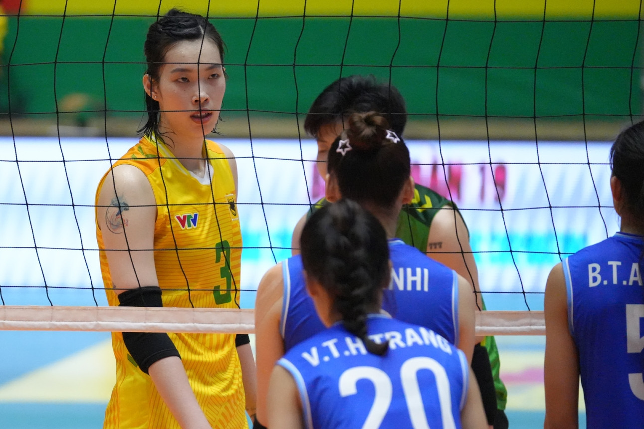 Đội Thanh Thúy thua sốc trước tân binh giải bóng chuyền quốc gia