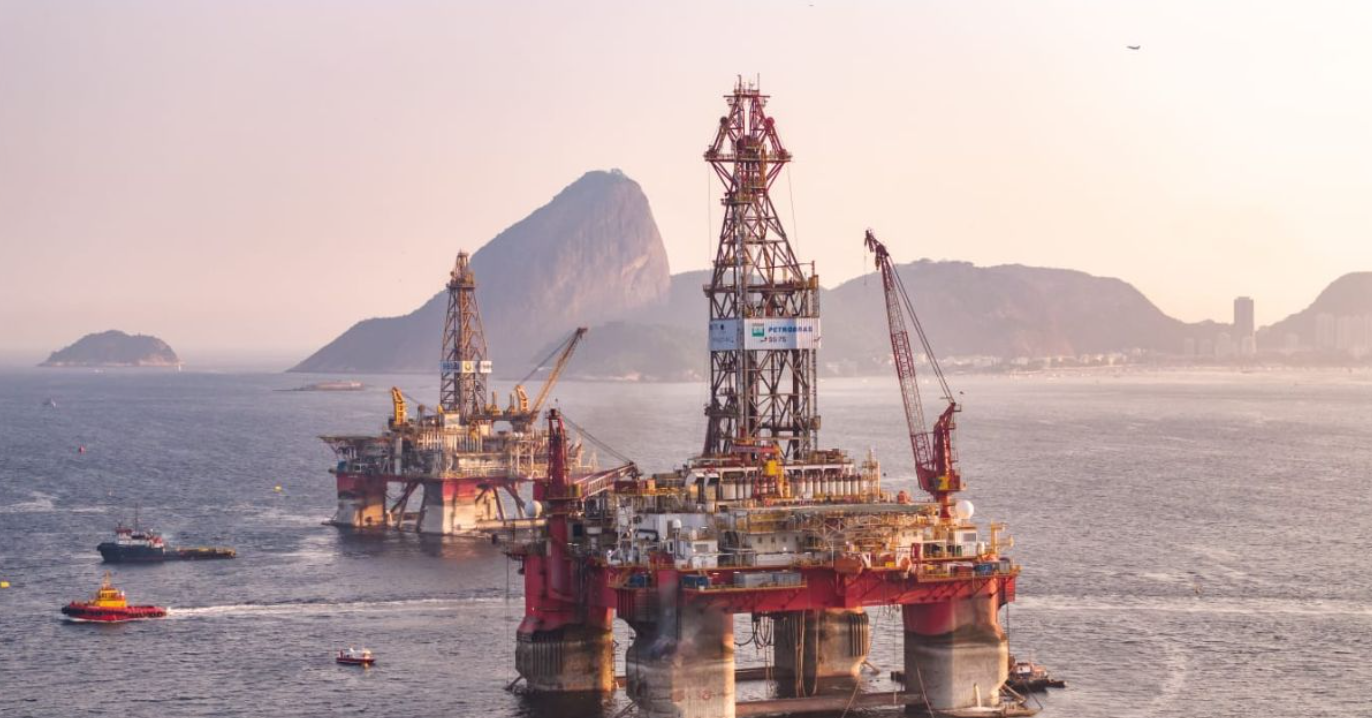 Dưới lớp muối dày hàng kilomet, quốc gia này sở hữu kho báu dầu mỏ khổng lồ