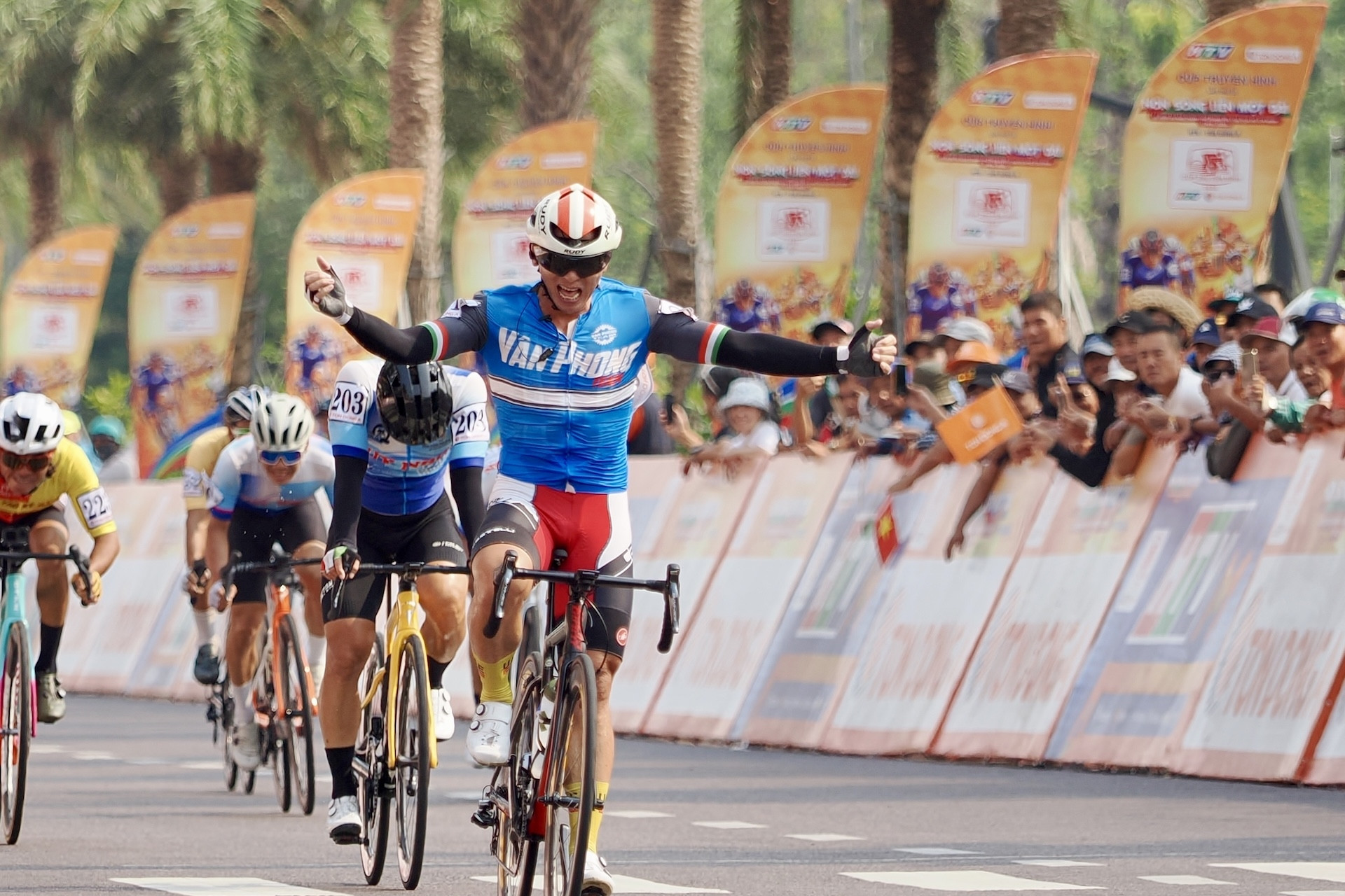 Giải xe đạp Cúp truyền hình TPHCM: Trần Clement Em thắng chặng