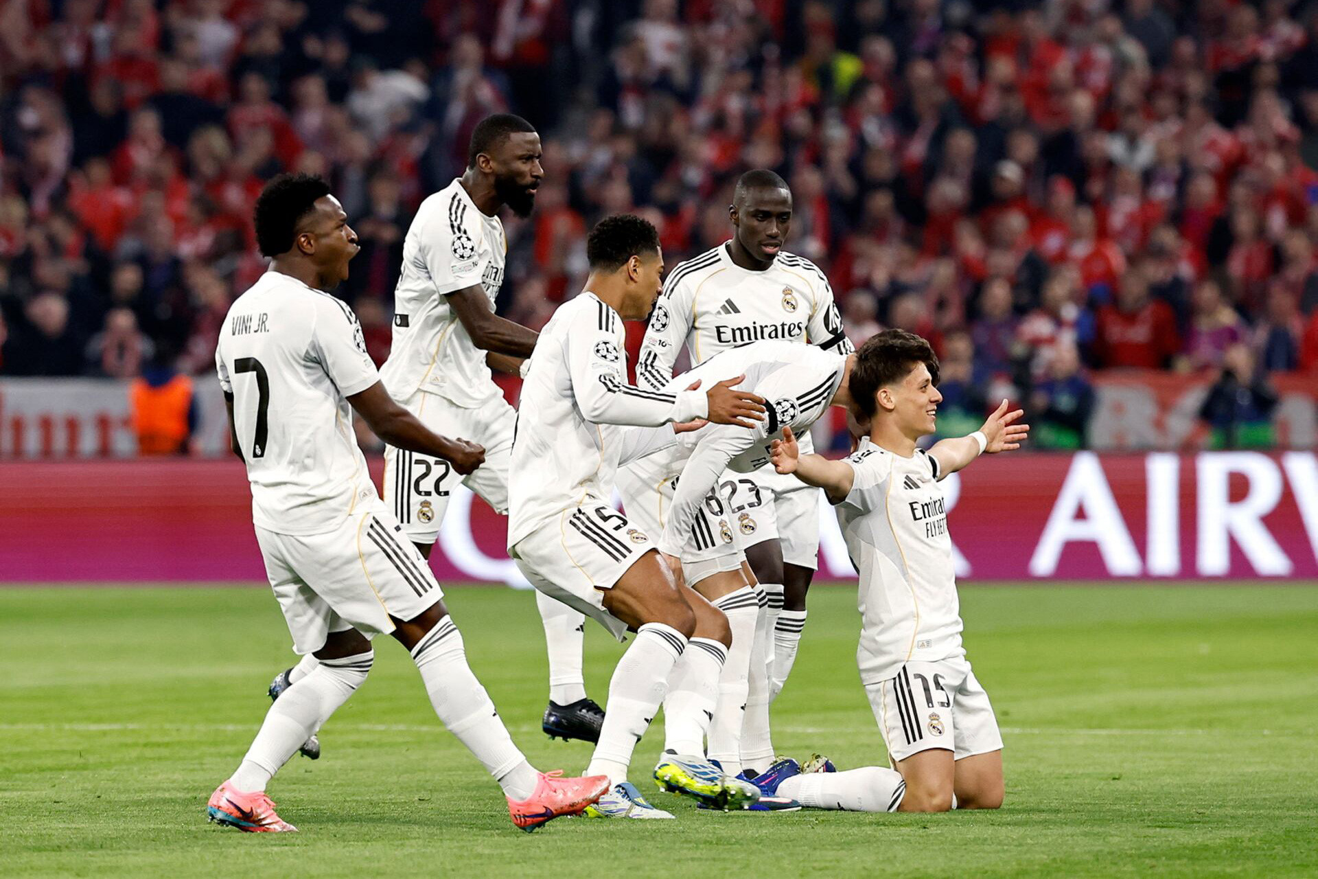 Guler Bayern Real Madrid.jpg