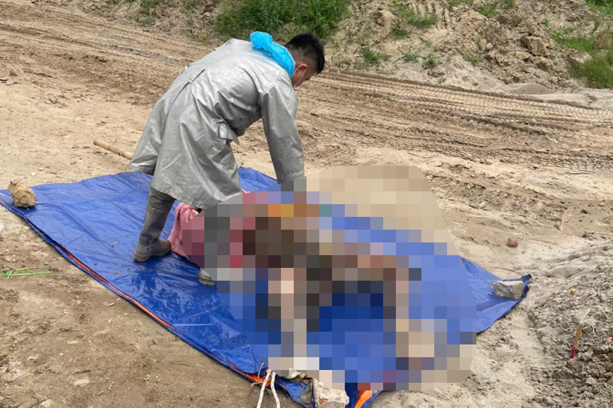 Hà Nội: Phát hiện thi thể nam giới nổi trên sông Đuống