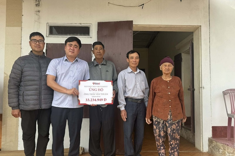 Ông Trần Văn Thuận ở Ninh Bình bị suy thận được bạn đọc hỗ trợ hơn 33 triệu đồng