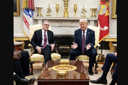 Thủ tướng Anh không nhượng bộ dù ông Trump dọa thay đổi thỏa thuận thương mại