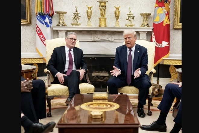 Thủ tướng Anh không nhượng bộ dù ông Trump dọa thay đổi thỏa thuận thương mại