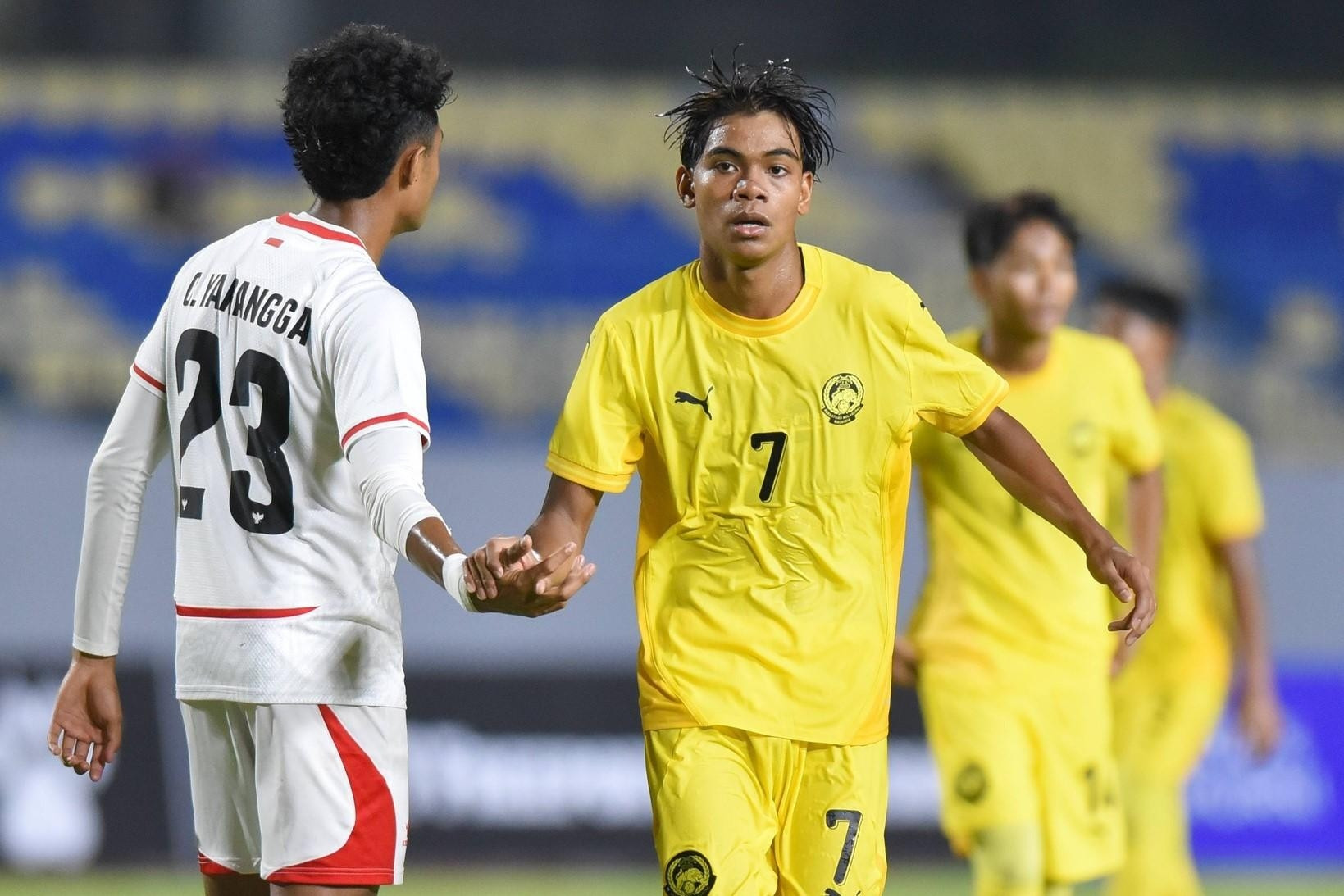  U17 Indonesia thua đau Malaysia, U17 Việt Nam hưởng lợi 