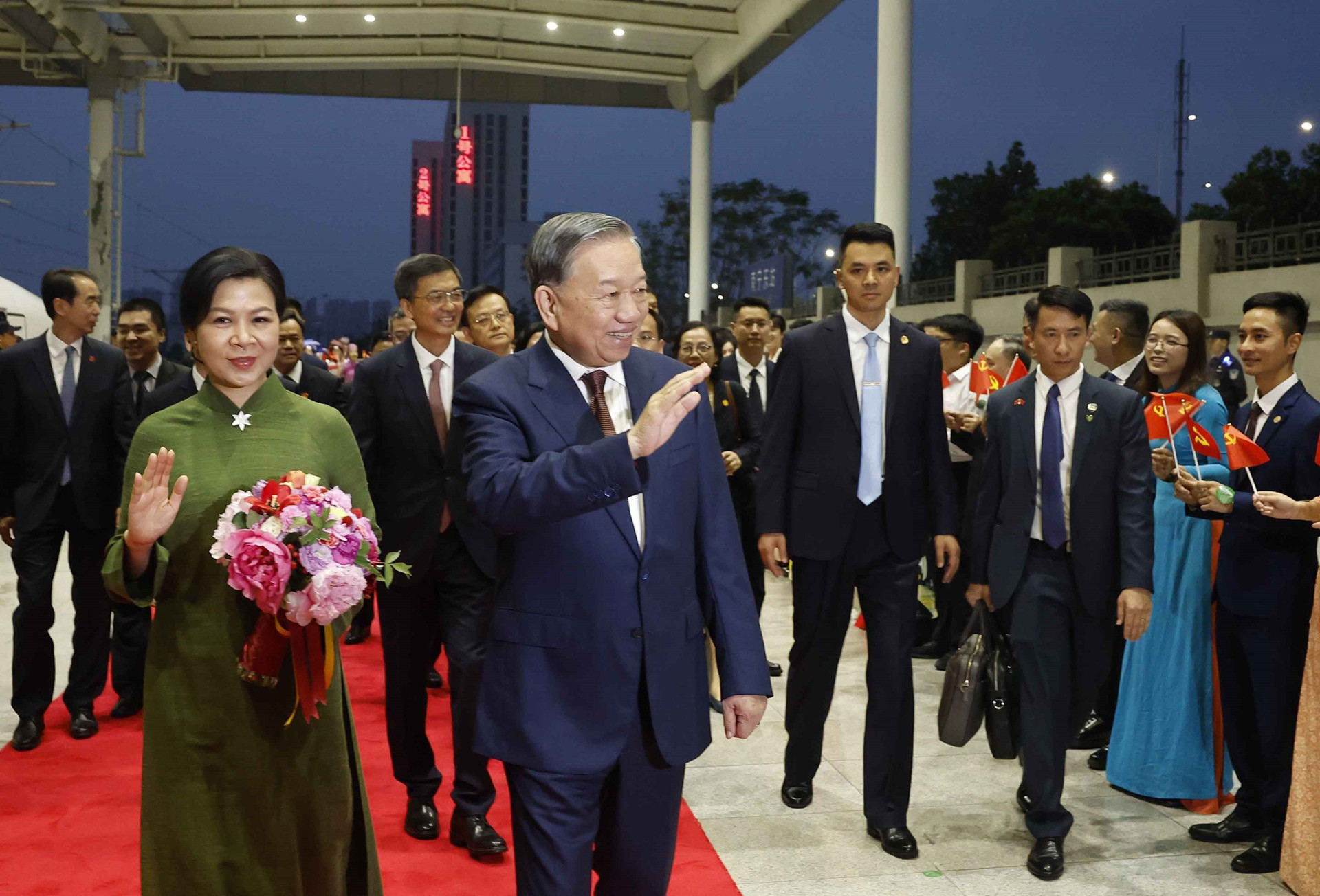 vnapotaltongbithuchutichnuoctolamvaphunhancungdoandaibieucapcaovietnamdenthanhphonamninh8705760 17763414391091308028394.jpg