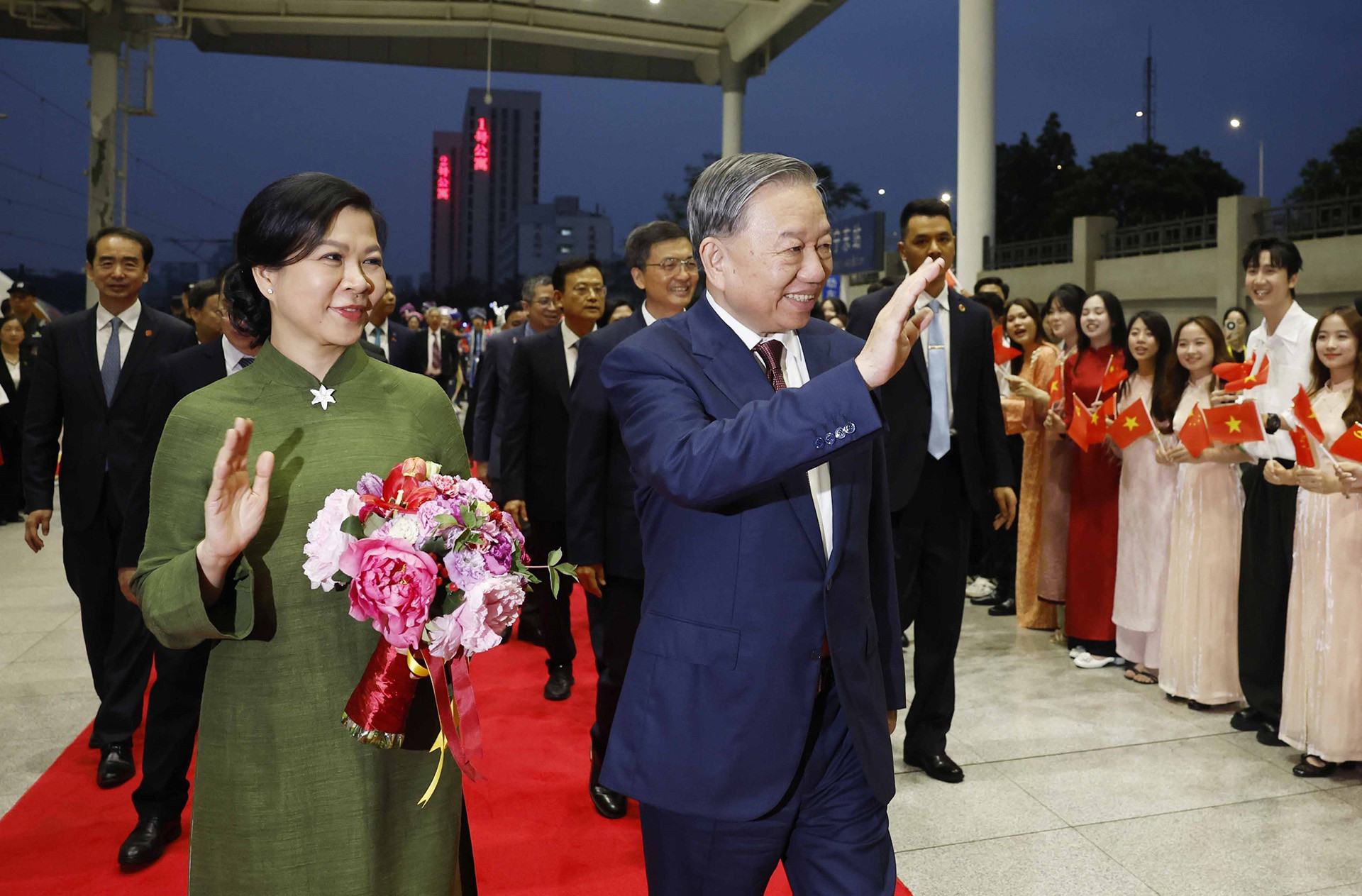 vnapotaltongbithuchutichnuoctolamvaphunhancungdoandaibieucapcaovietnamdenthanhphonamninh8705762 1776341439131401896031.jpg