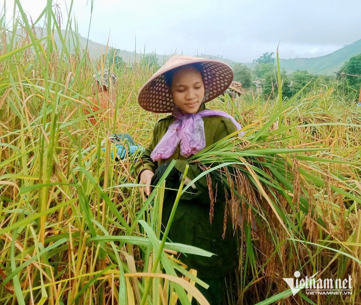 W-nguoi dan xa A Luoi 3 thanh pho Hue.jpg