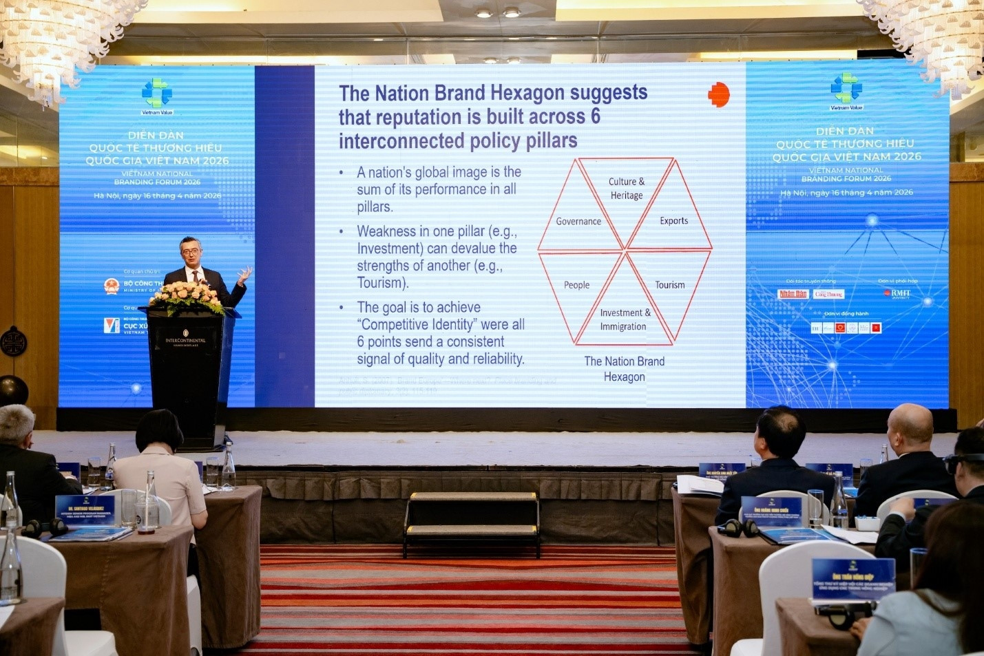 Chuyên gia RMIT chia sẻ quan điểm về xây dựng thương hiệu quốc gia