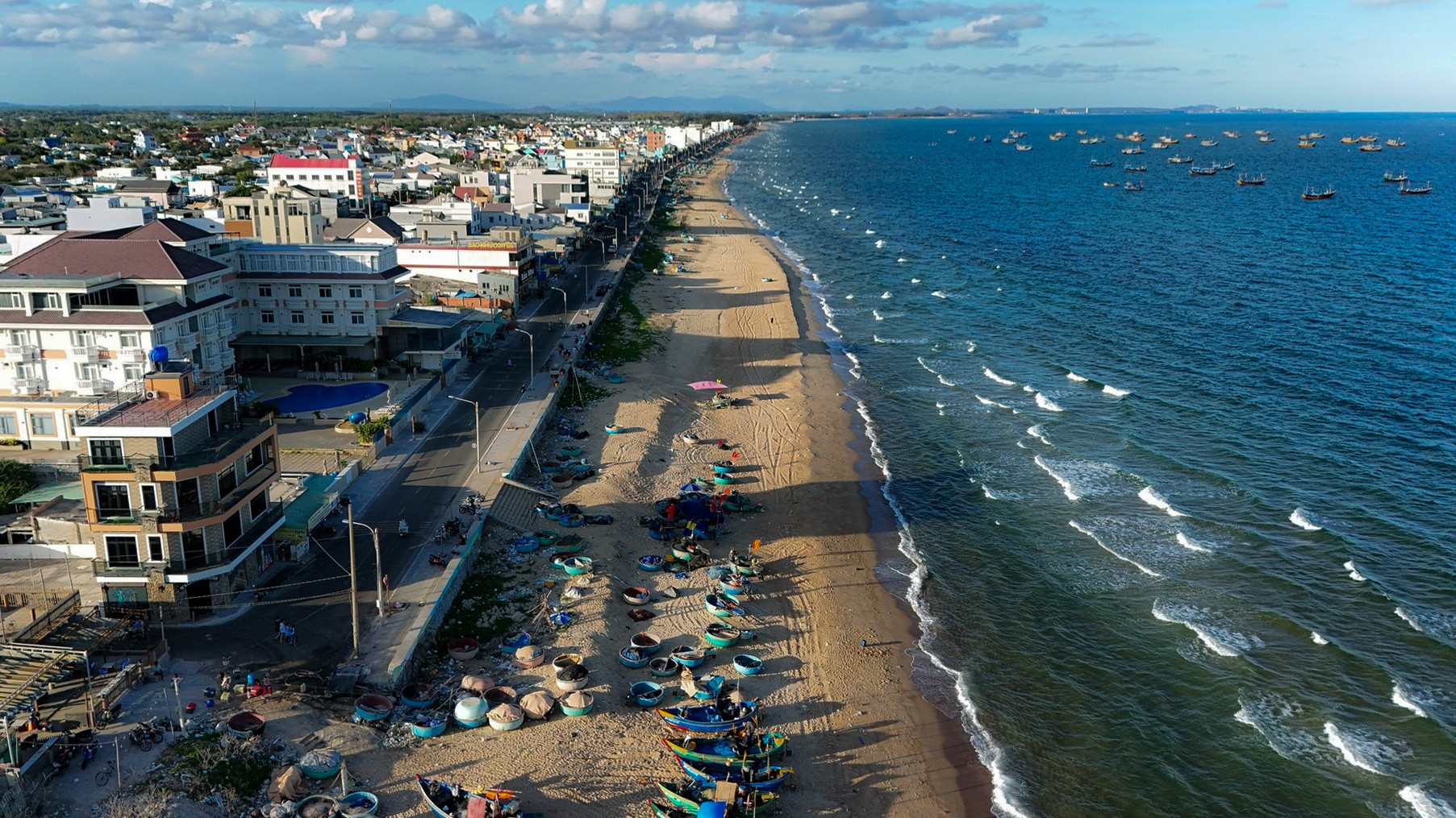 lang chai phuoc hai nguyen ngoc minh 3574 210.jpg