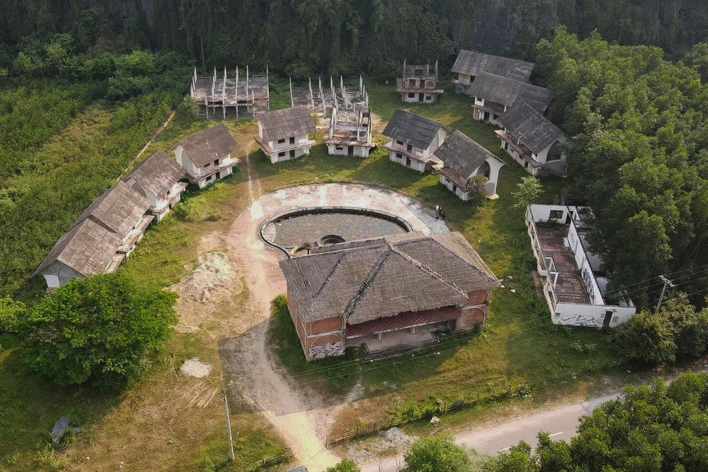 Loạt dự án ở Phong Nha hoang tàn, đắp chiếu giữa vùng di sản