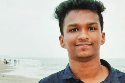 Sinh viên y khoa tử vong sau 96 cuộc gọi từ ứng dụng cho vay tiền trực tuyến