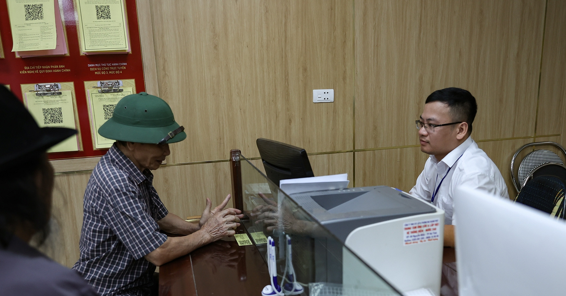 Tăng lương hưu phải bù đắp được cho người có thu nhập thấp