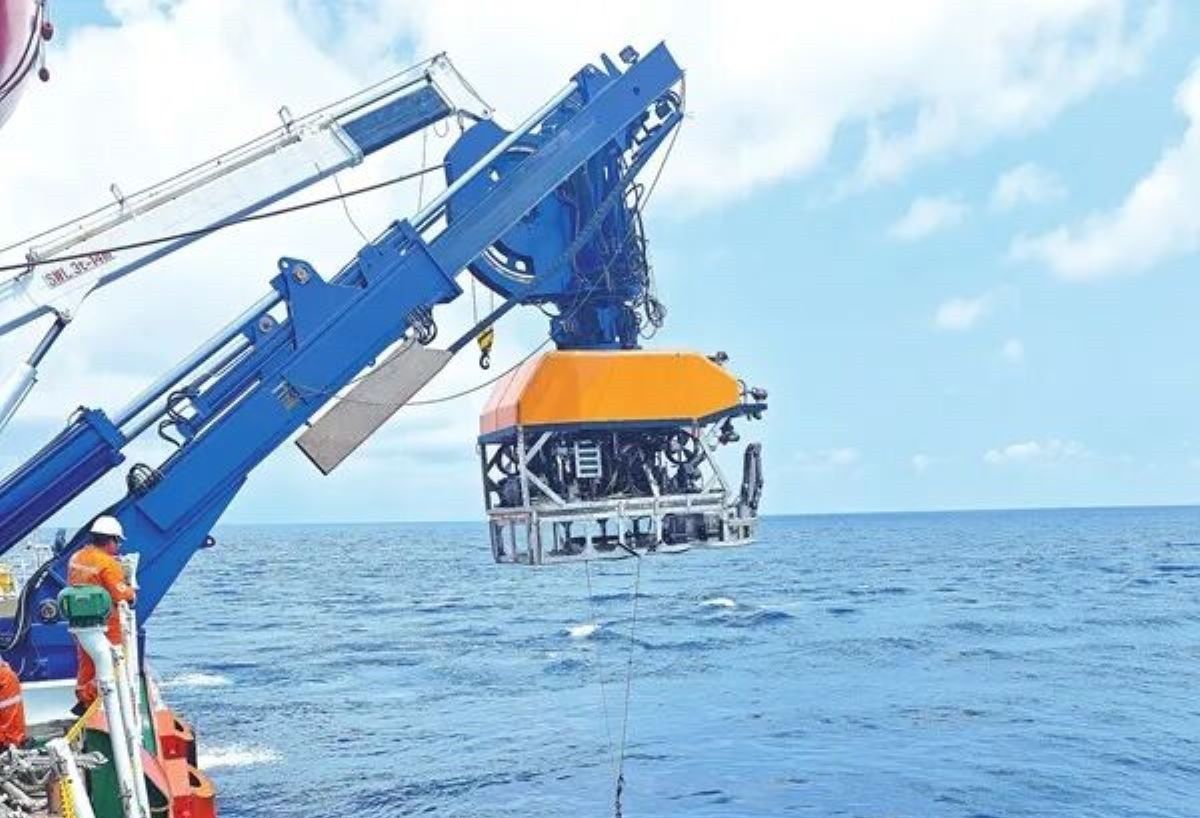 Trung Quốc cắt cáp 2.jpg