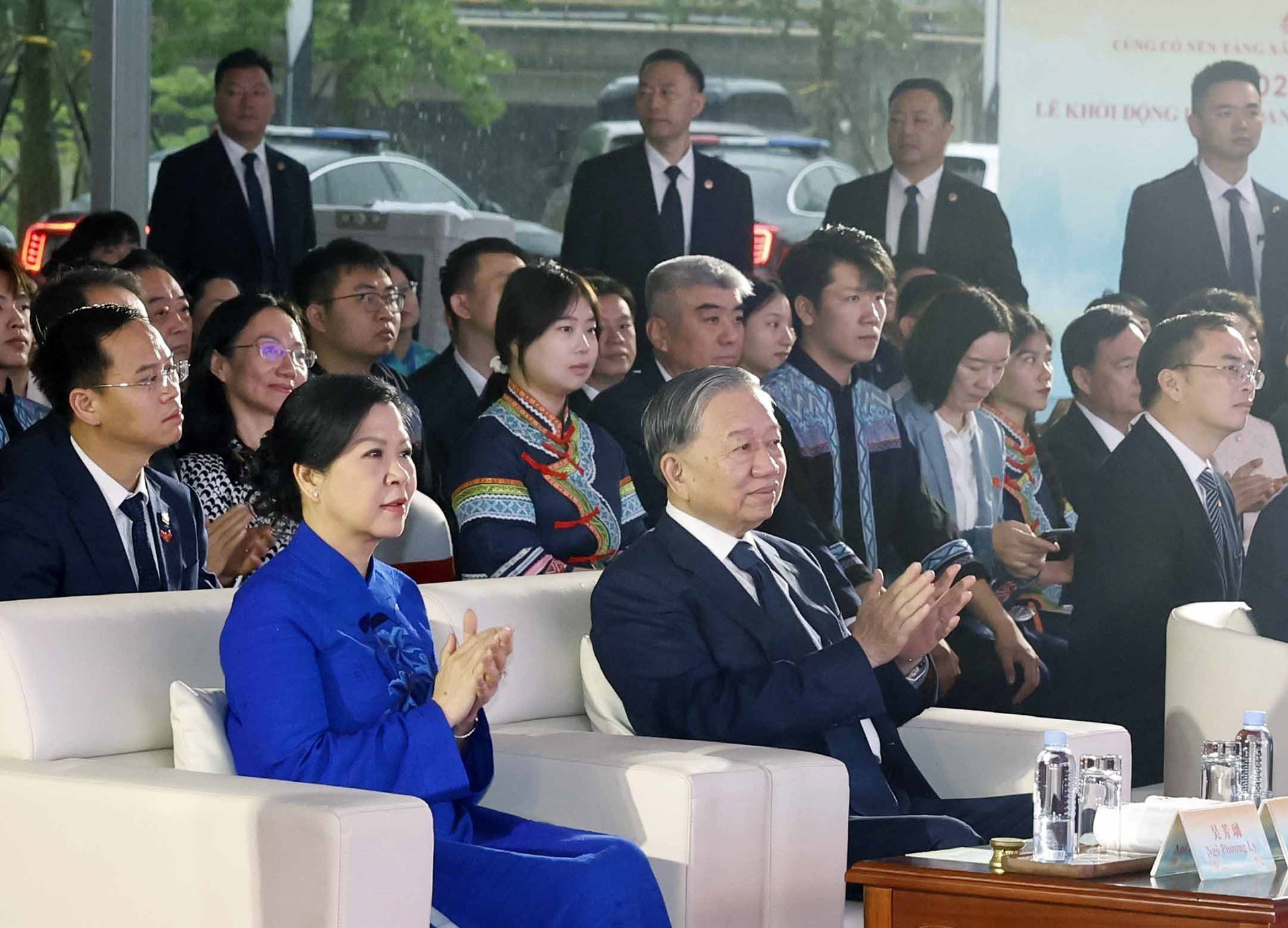 vnapotaltongbithuchutichnuoctolamdulekhaimaclienhoannhandanbiengioiviet trung8706730 17763975578902091073087.jpg