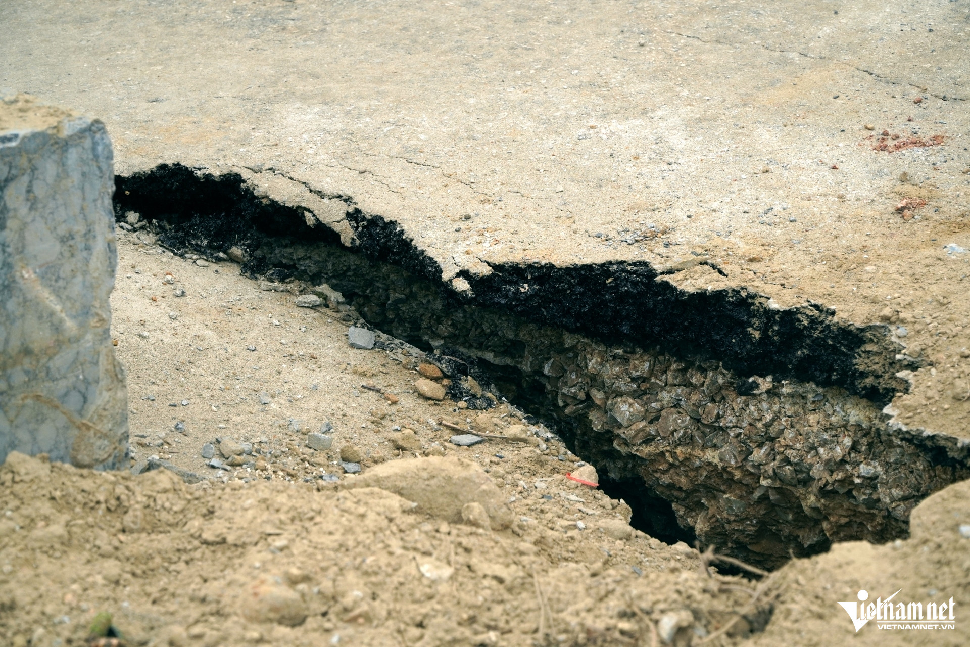 W-a6Bờ kè của dự án hơn.JPG.jpg