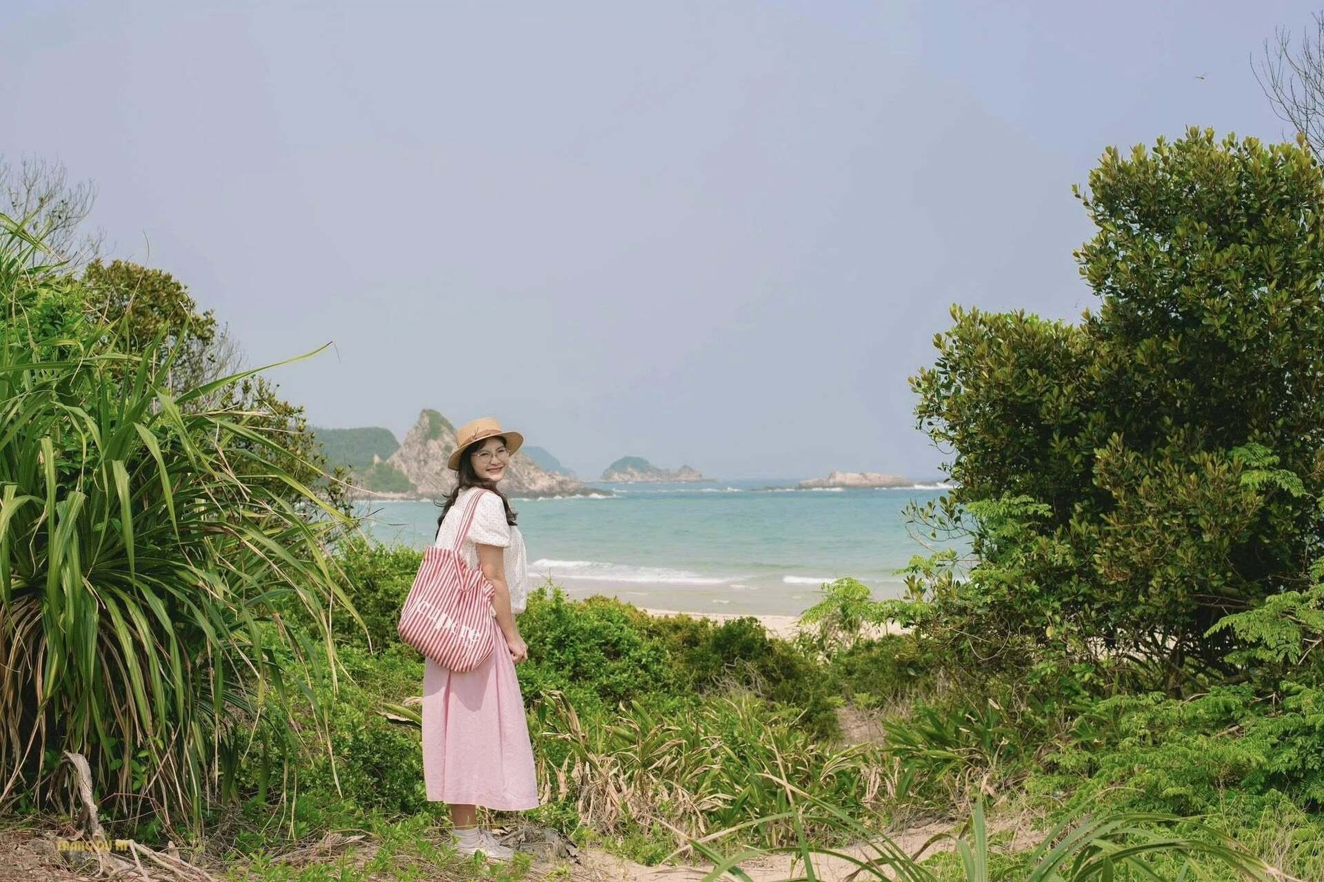 3 hòn đảo hoang sơ hút khách dịp 30/4 'cháy phòng' trước cả tháng