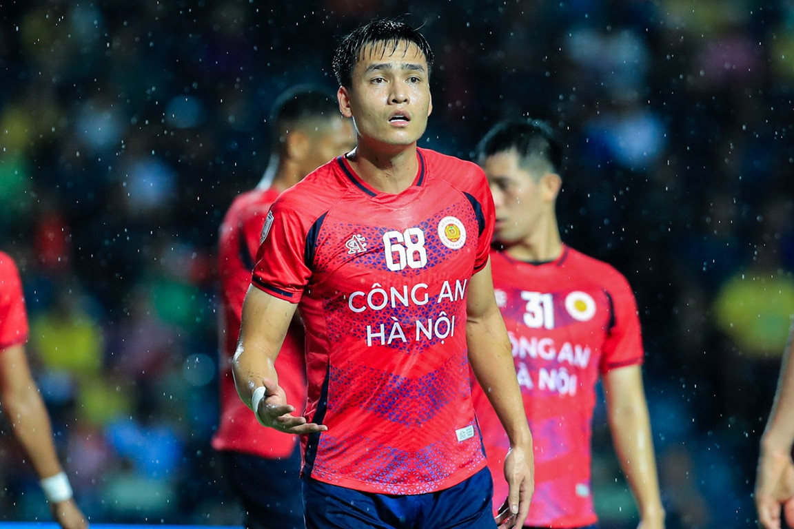 CAHN gia hạn hợp đồng thêm một tuyển thủ Việt Nam