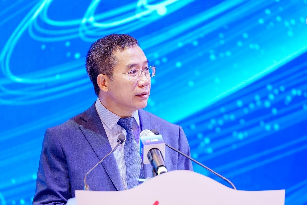 Chủ tịch MB trần tình trước câu hỏi ‘tại sao chia tiền mặt ít thế'