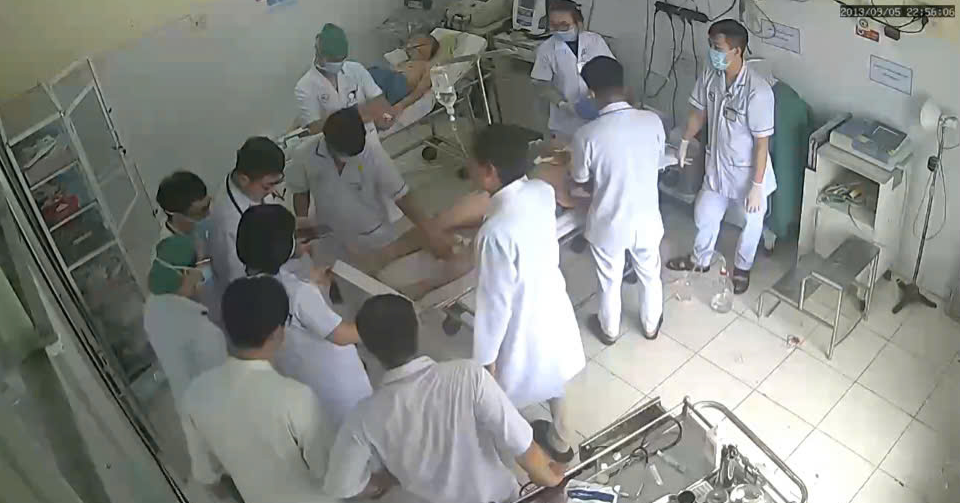 Con 0,1% sự sống, lúc tai nạn hồ bơi, 7 tháng sau người đàn ông nói lời gan ruột