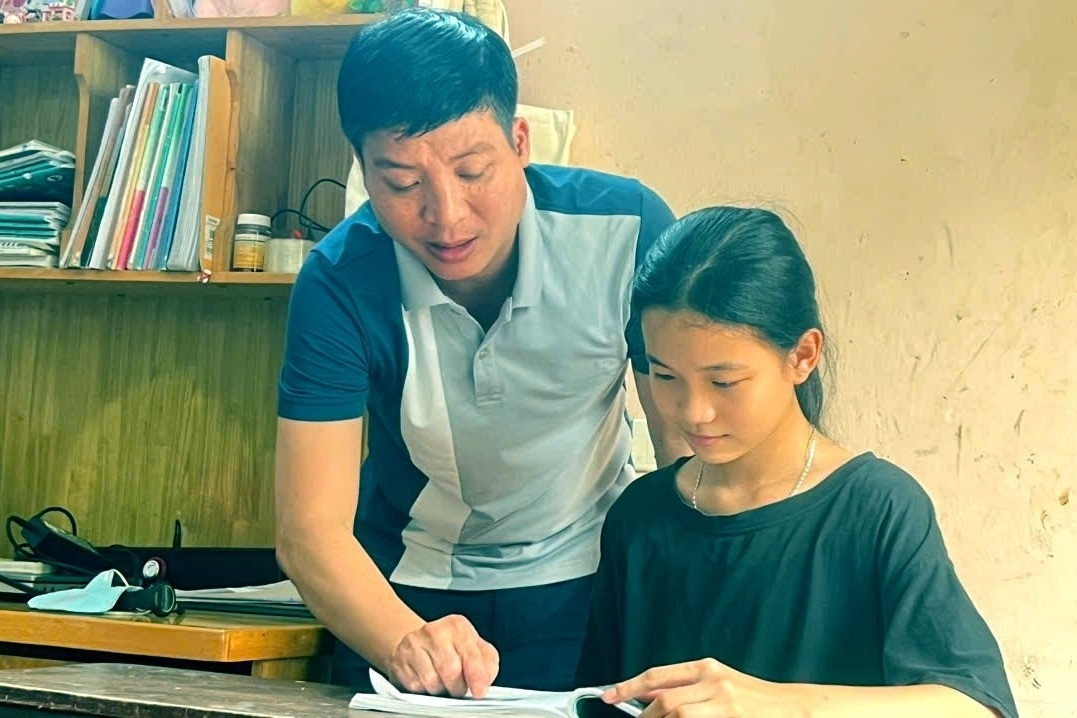 Nữ sinh lớp 8 được cậu nuôi học xa nhà 250km, đạt giải học sinh giỏi cấp tỉnh