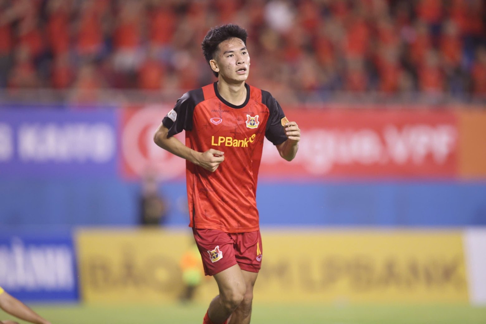 Sao U23 Việt Nam lại ghi bàn, Ninh Bình thắng đậm PVF-CAND